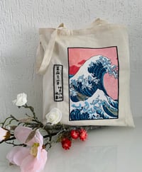 Design ‘The Great Wave off Kanagawa’ hand painted tote bag with embroidered Japanese title