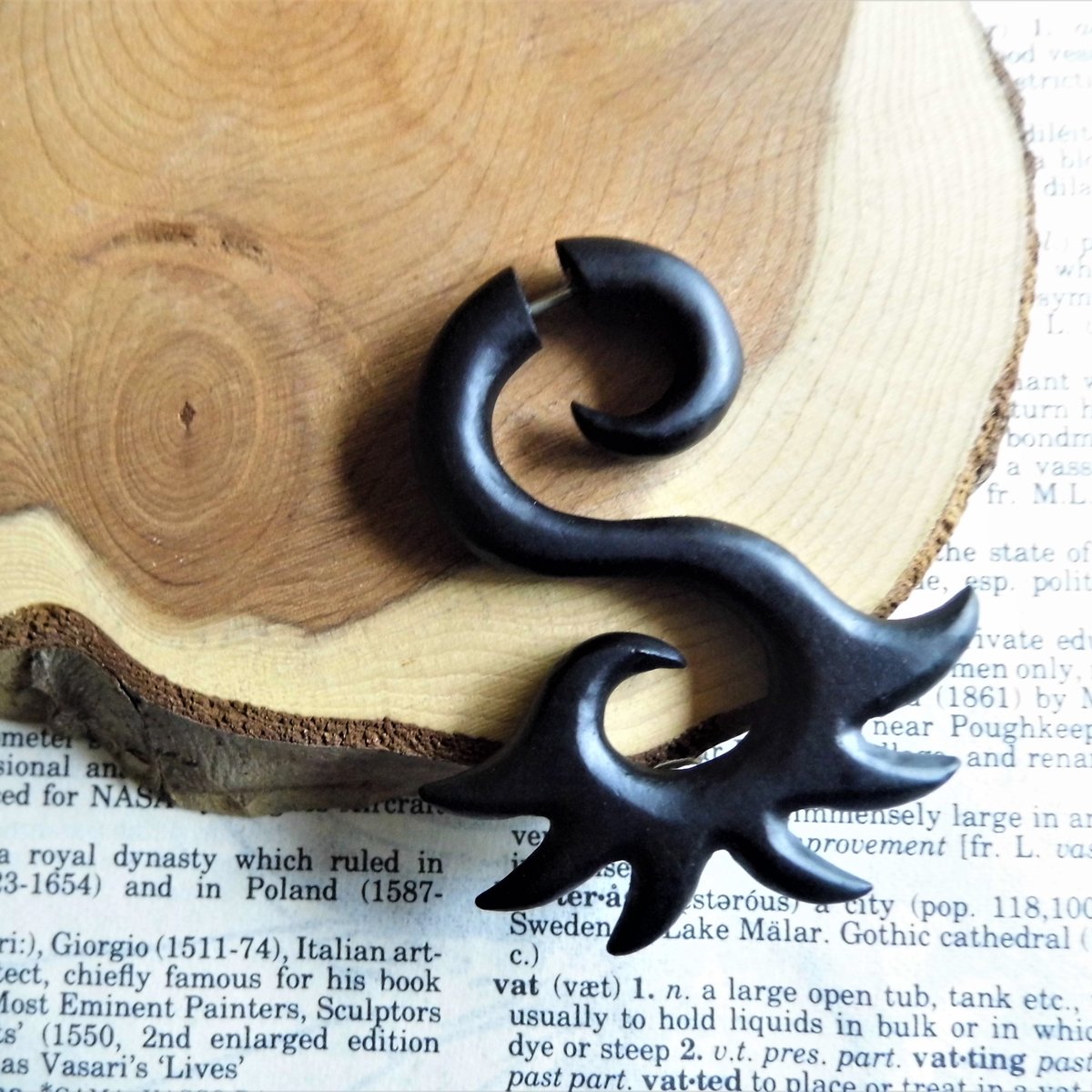 Black Spiral Fire Flare Faux Stretcher Extra Large