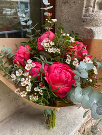 Image 1 of Bouquet Peonías de temporada