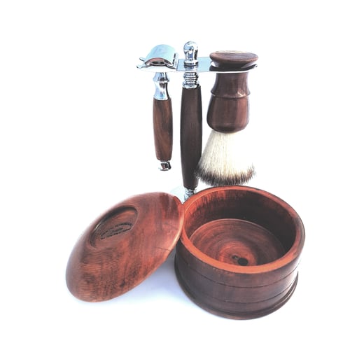 Image of Full Wooden Shaving Set Sweyn Forkbeard suitable for Vegans