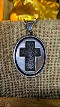 Image 5 of 👑The Armored Kingdom: Hand of Grace Prayer Necklace - Gold