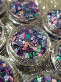Image 5 of Love Potion Glitter 🧪