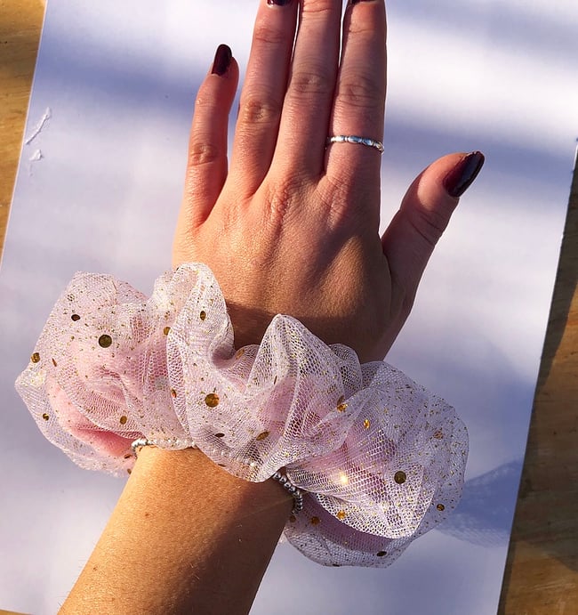 Candy floss double scrunchie 