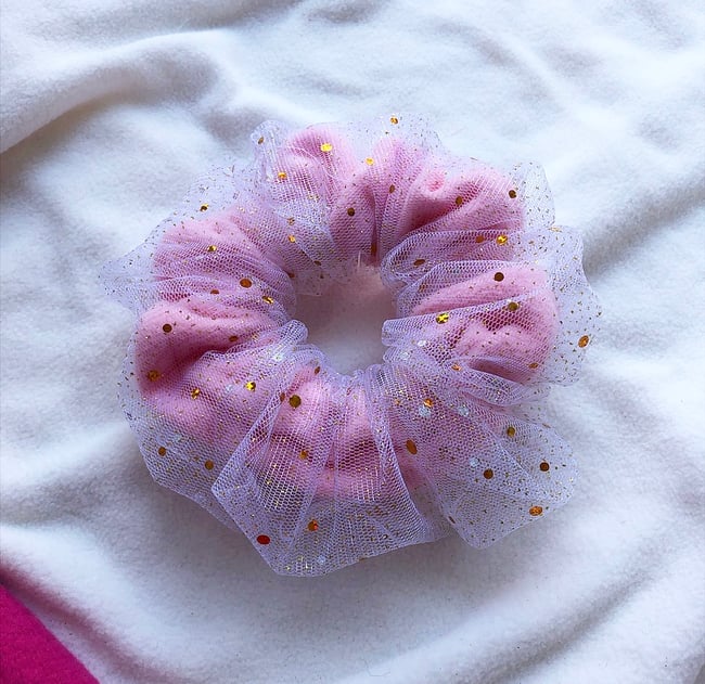Candy floss double scrunchie 