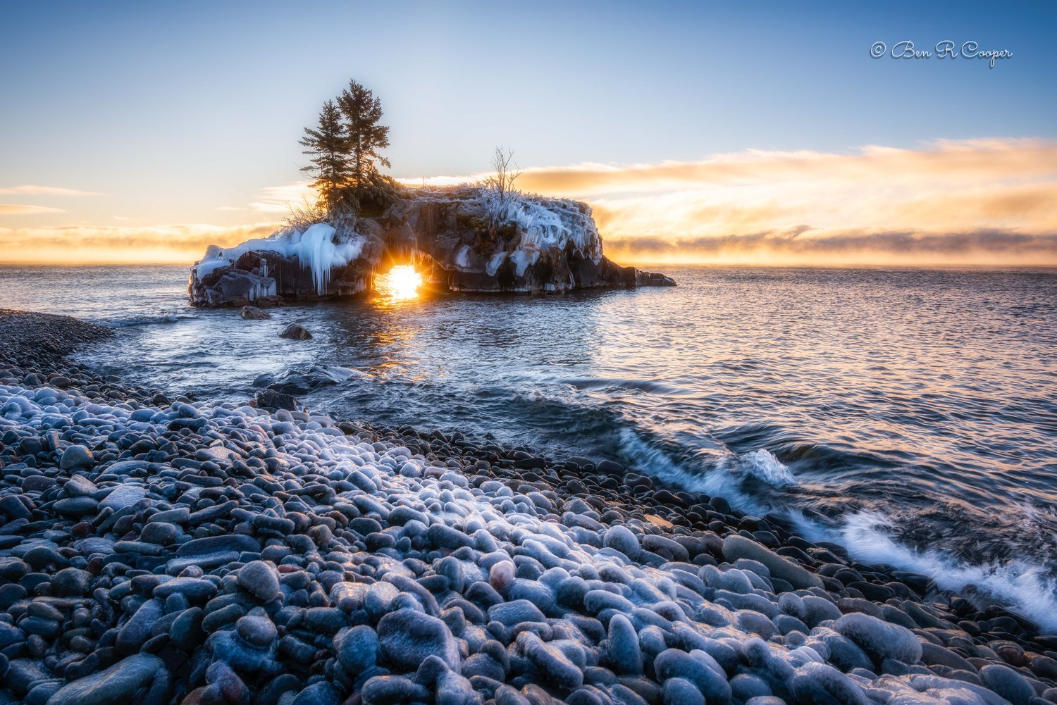 Winter sunrise at Hollow Rock