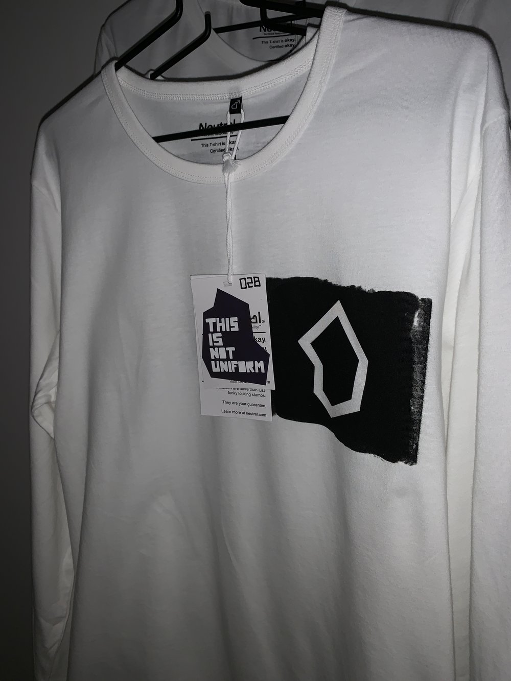 #028 L Mens LS Tee
