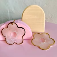 Image 1 of Large Oyster Shell Flowers