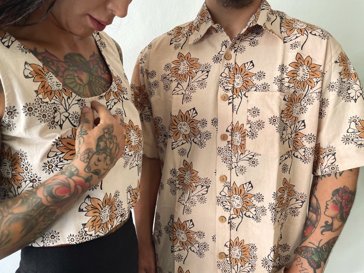 Terracotta button tee