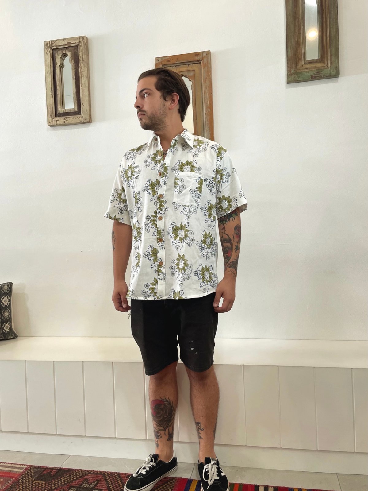 Indigo button tee 