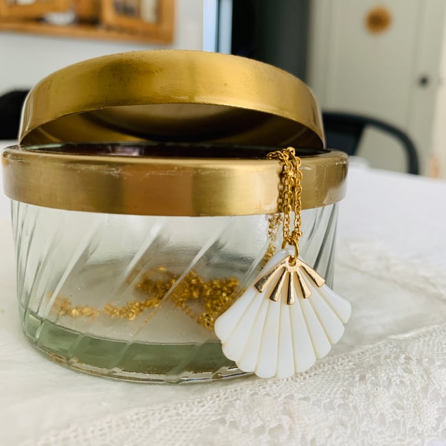 ALBERTINE | Sautoir chaîne acier inoxydable doré et coquillage nacre