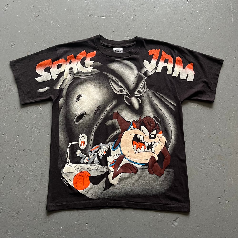 Image of Vintage Space Jam T-shirt size xl 