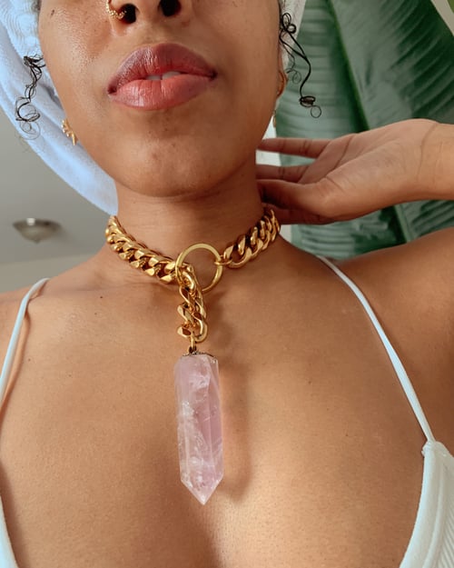 Image of ROSES I • THICK • Rose Quartz Lariat