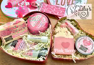 Image of Heart Tin Sets