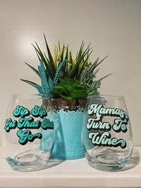 Custom Wine Glasses.