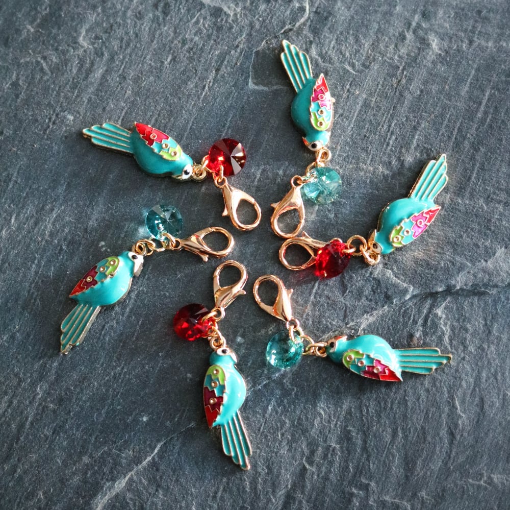 Image of TEAL MACAW PARROT & CRYSTAL PROGRESS-KEEPER