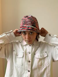 red white n black bucket hat 