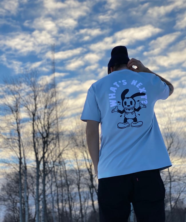 Anxious Oswald Tee in Grey