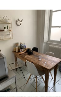 Image 1 of Table ferme 