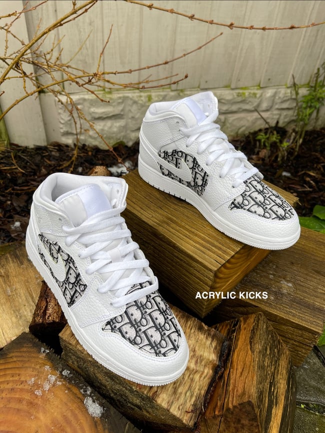 Jordan 1 - Black Dior V2