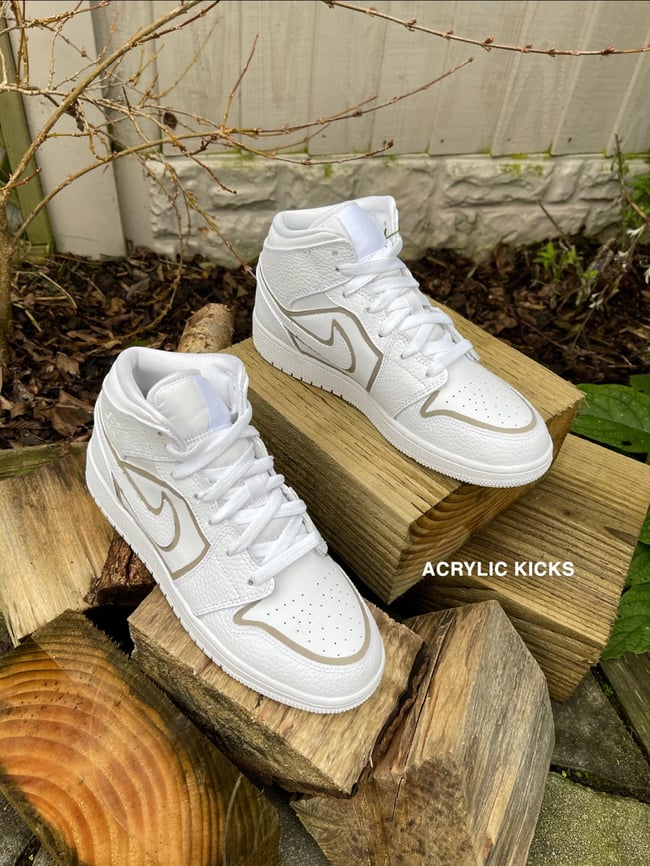Jordan 1 - Nude Lines