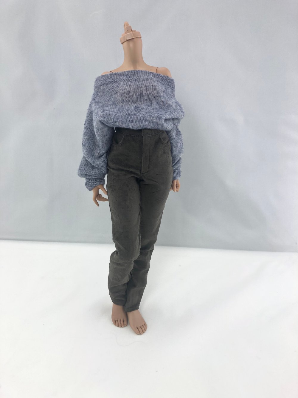 Slouchy Off-shoulder Sweater: Minifee