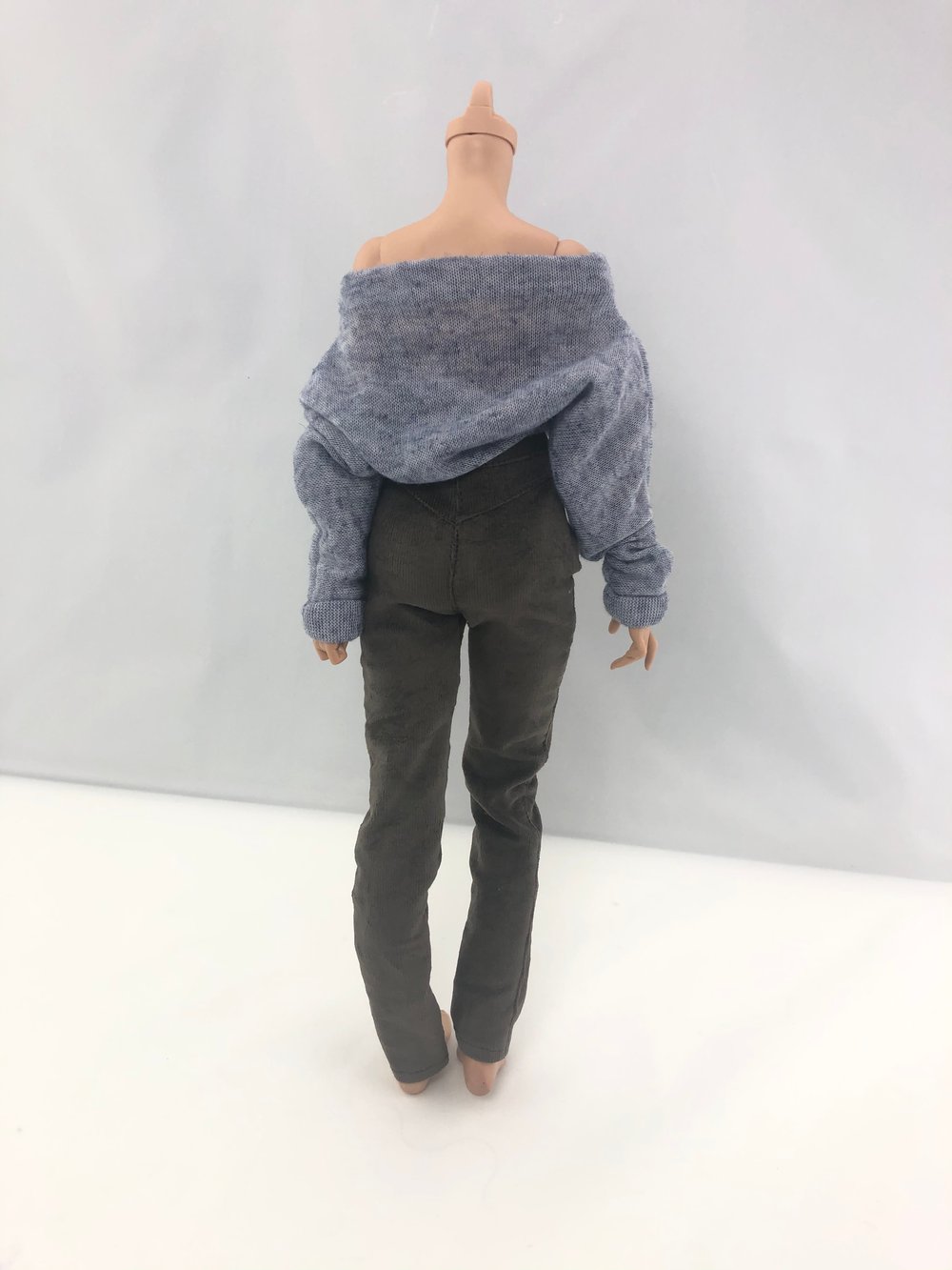 Slouchy Off-shoulder Sweater: Minifee