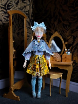 Image of Lounging Linda ~ Preppy Princess Set - with Blythe Fascinator (Blue & Yellow)