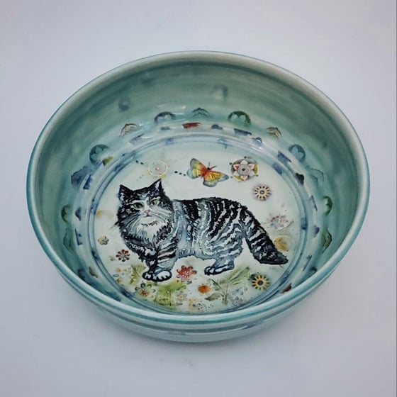 Image of Black and White Fluffy Cat Bowl
