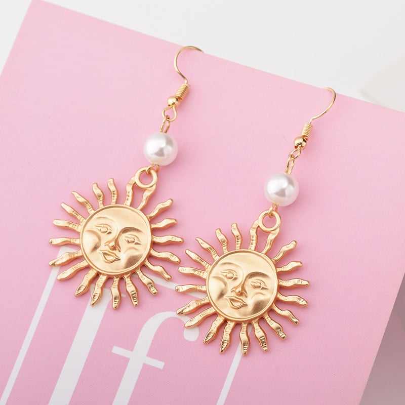 Image of Pearly Sun Earrings