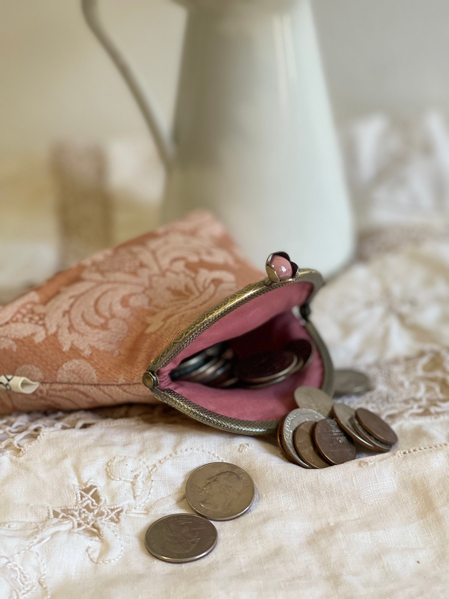 Image of Piccola pochette o porta monete damascato rosa 