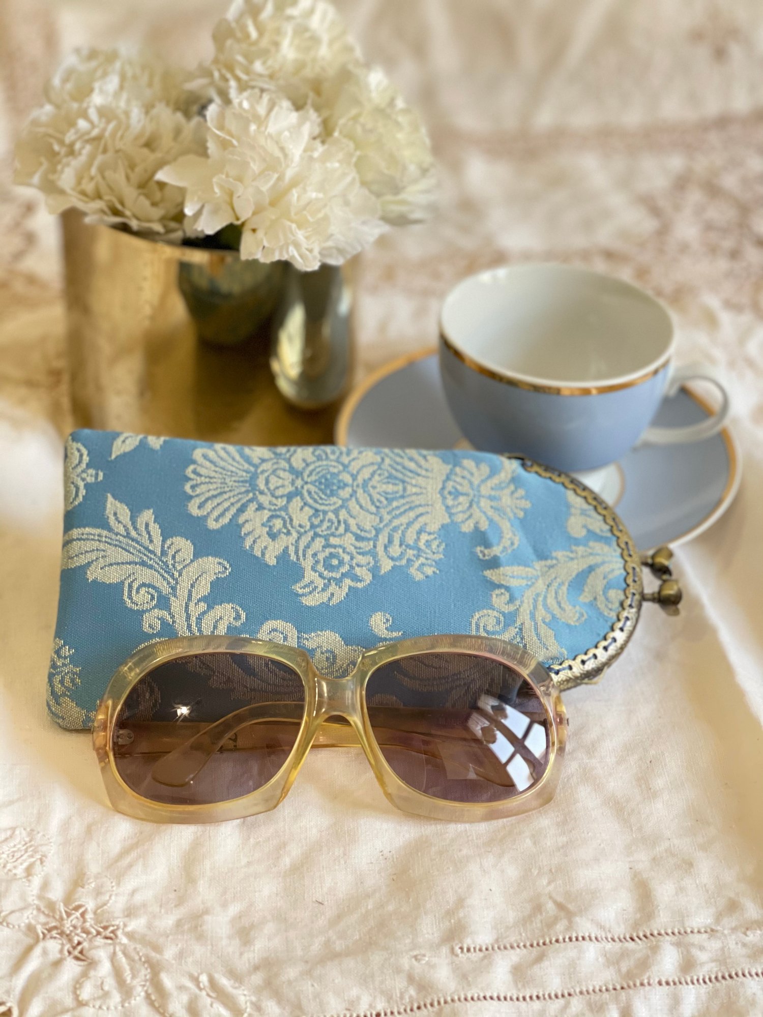 Image of Porta occhiali damascato azzurro