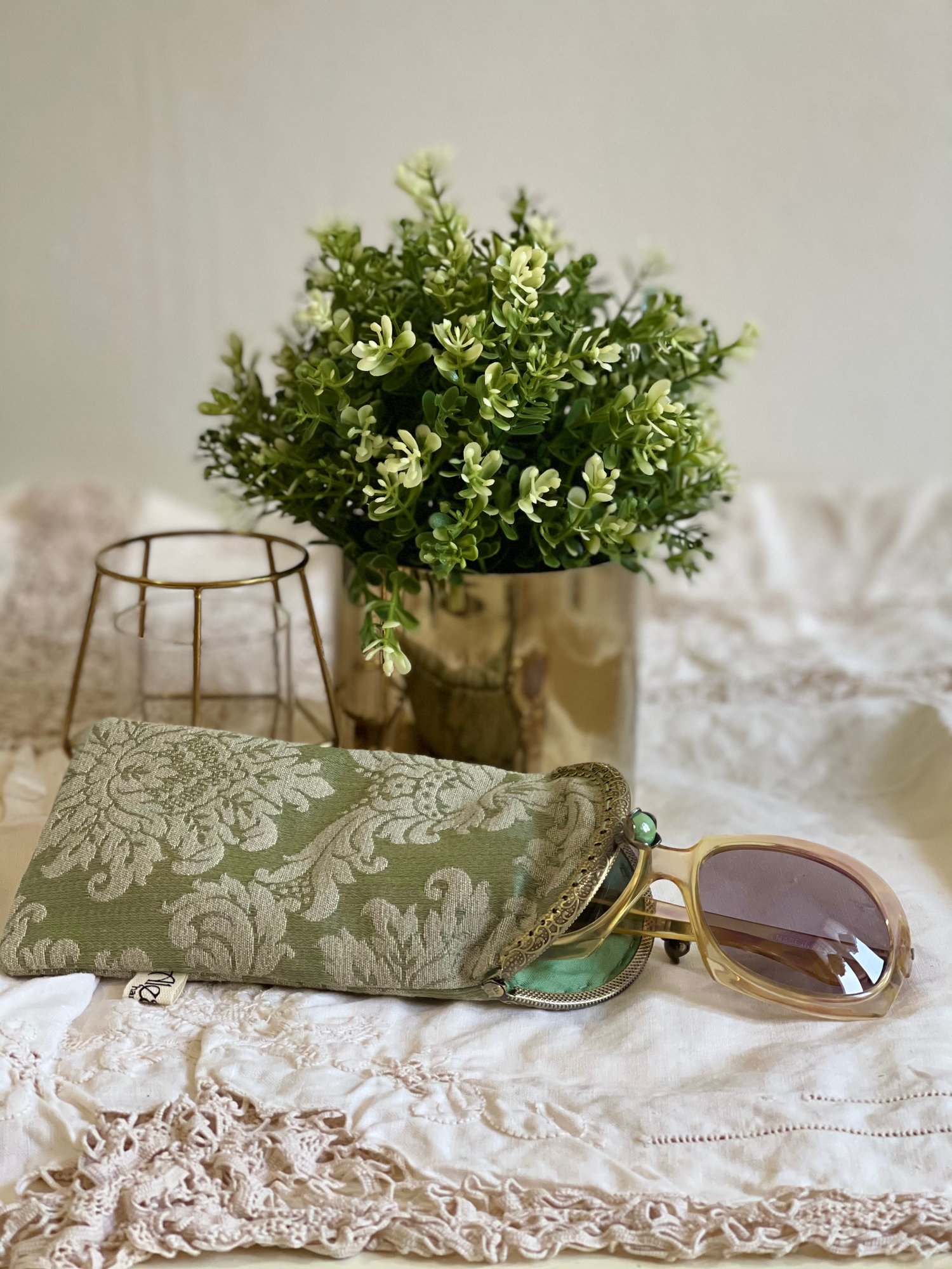 Image of Porta occhiali damascato verde