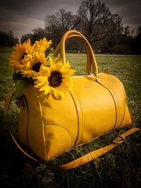 Image 1 of VELOCE K&YFOB woman hand bag in Sunshine Yellow