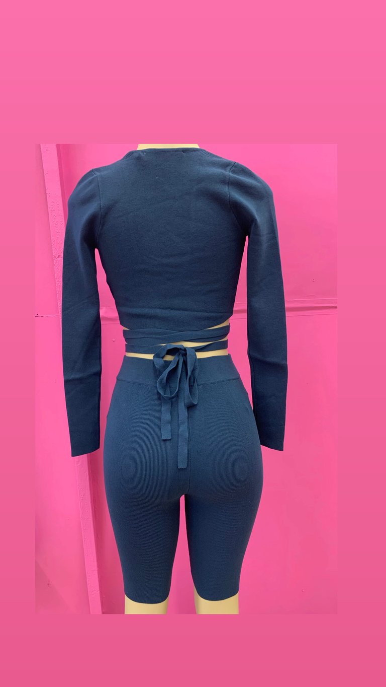 Navy wavy Image 3