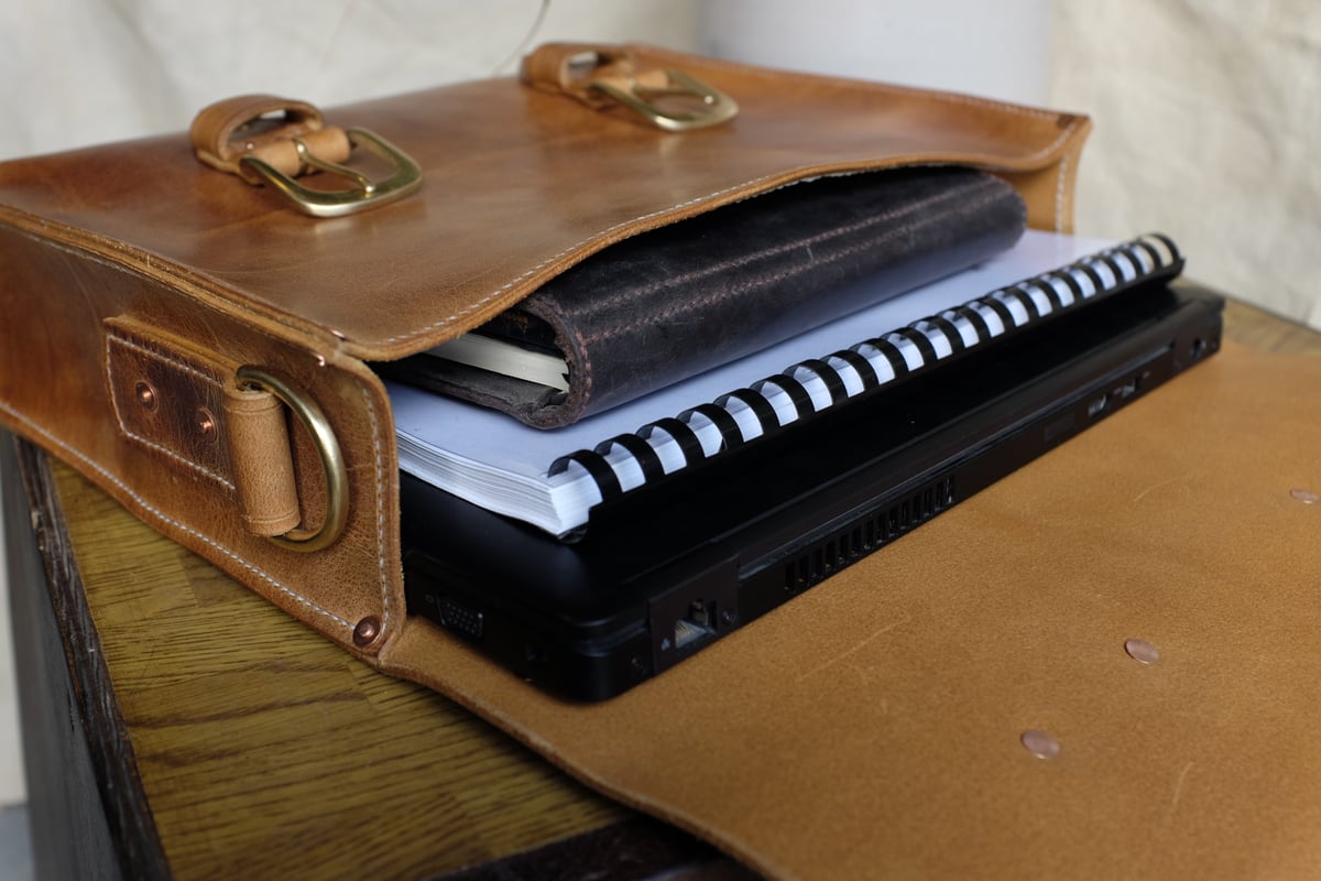 Image of Gärd Connell Messenger Bag
