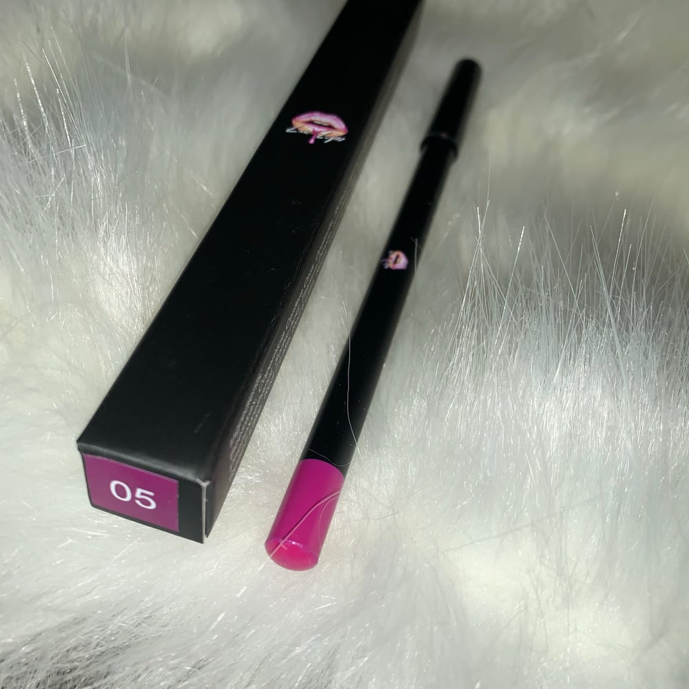 Image of #05 Lip Liner 