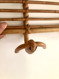 Image 3 of Porte manteau rotin 