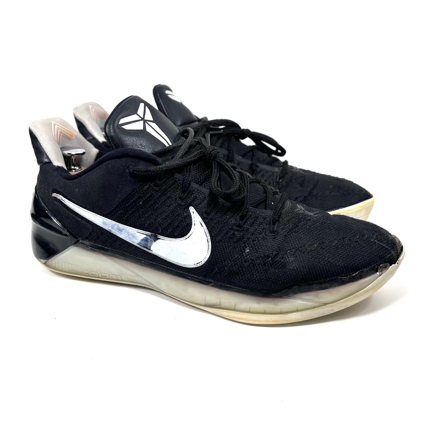 kobe shoe size 12
