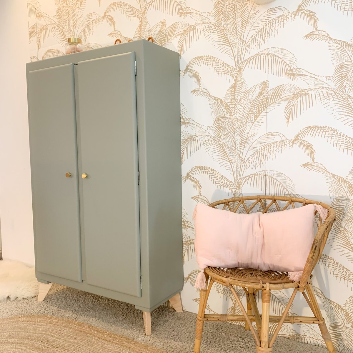 Image of VENDUE/SOLD OUT Mini Armoire Bibliothèque Gold