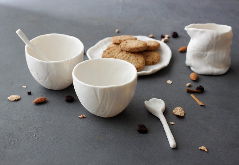 Image of Coppia di ciotole in porcellana bianca fatte a mano