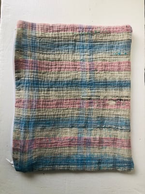 Image of large les indiennes red big daisy flower & kantha bag