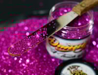 DANNYD - MAGENTA CRUSHED GLASS