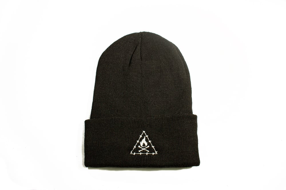 BL4CK BEANIE