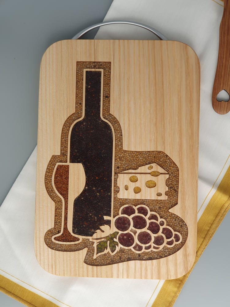 Image of Cheese and wine board 