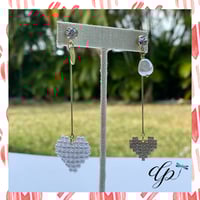 Image 4 of Hearts 💕 pearl and shinny asymmetrical earrings