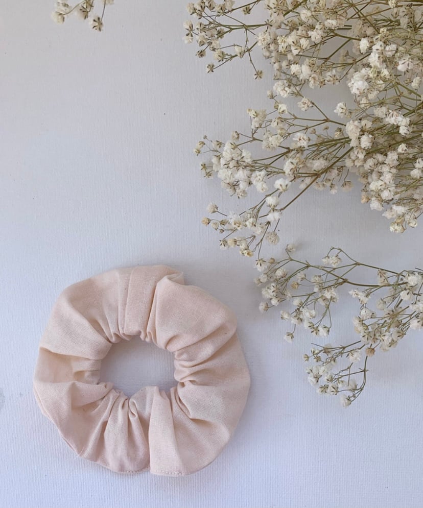 Cream Linen Scrunchie