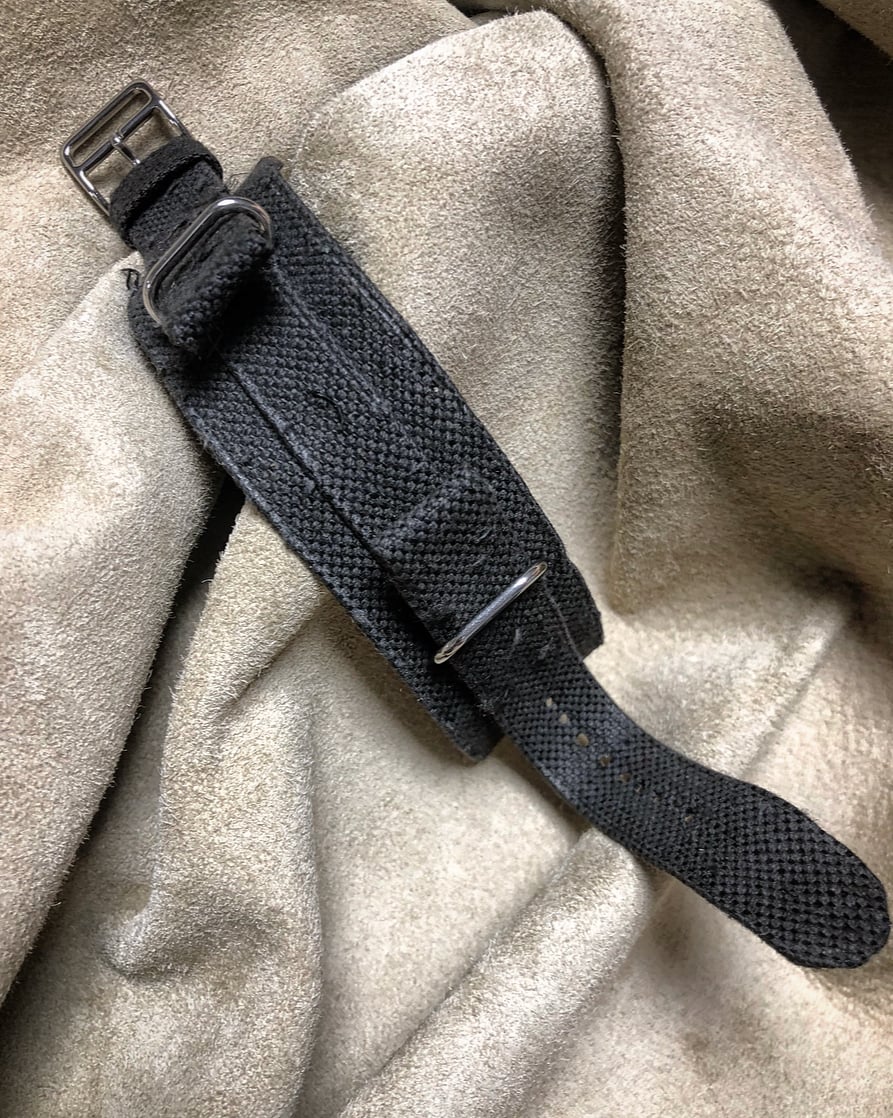 Dark grey distressed canvas Bund watch strap | Huitcinq1988