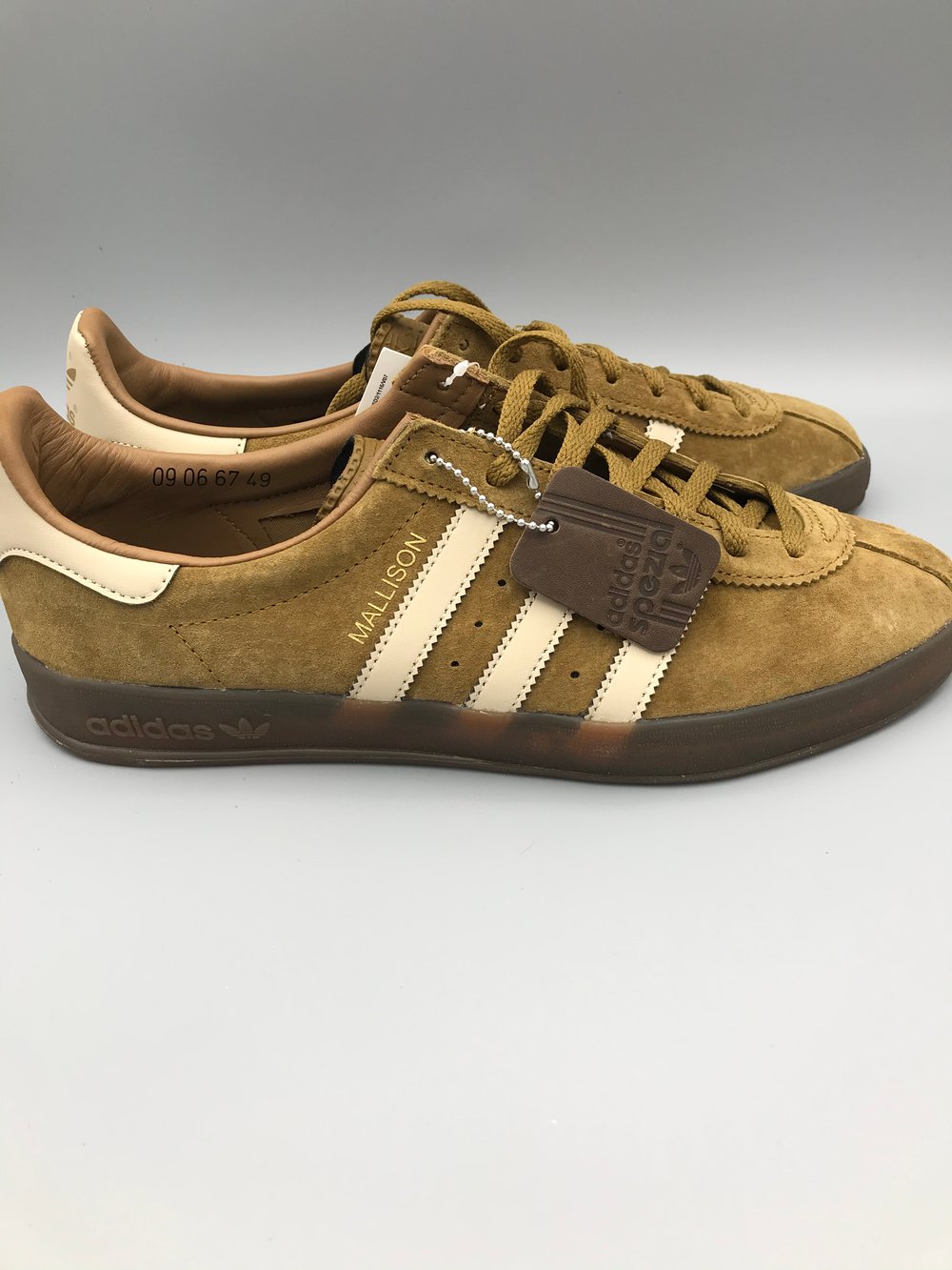Adidas 2025 mallison spzl