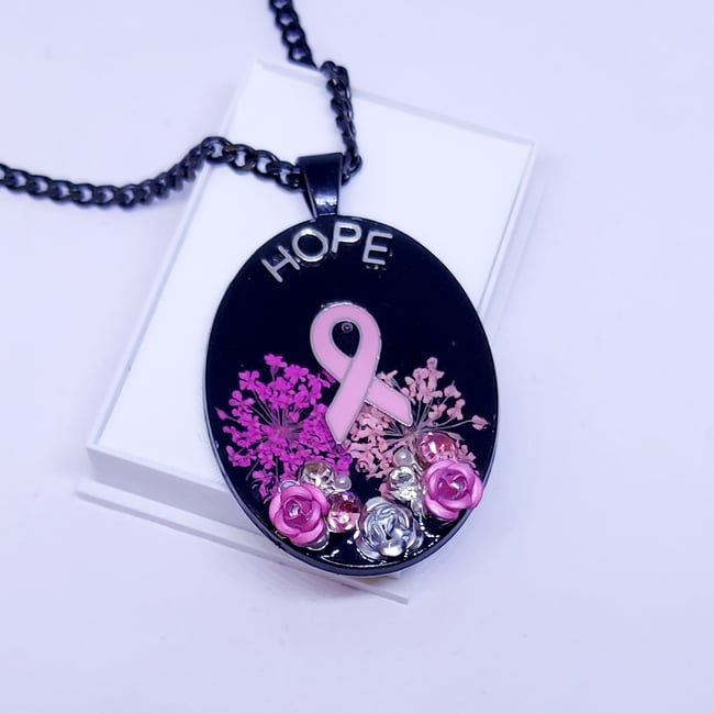 'HOPE' oval pendant chain | black