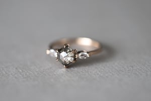 Image of 18ct rose gold 'salt and pepper' diamond ring (IOW164)